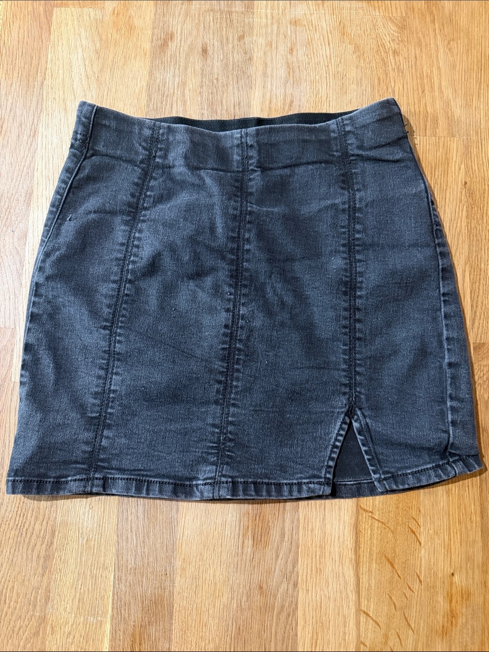 Free people Classic Black Denim Mini Skirt size XS